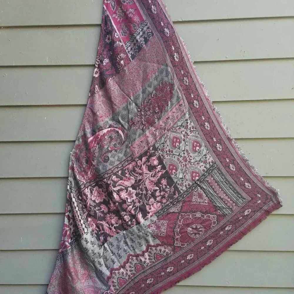 J Jill Triangle Red Gray Boho Scarf